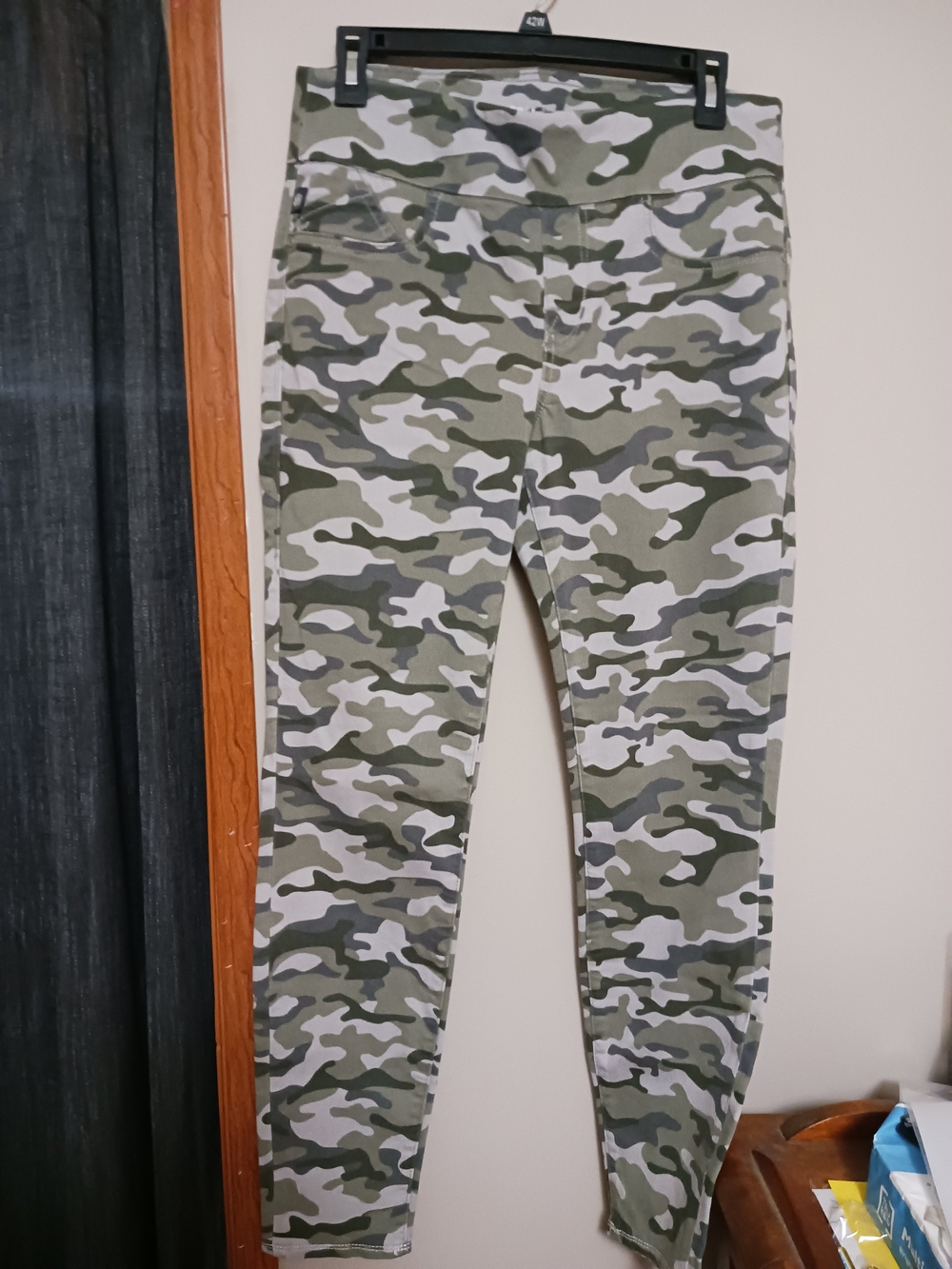 Rock & Republic Olive Green Camo Kids Leggings